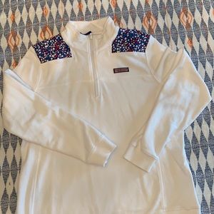 Vineyard vines sweater